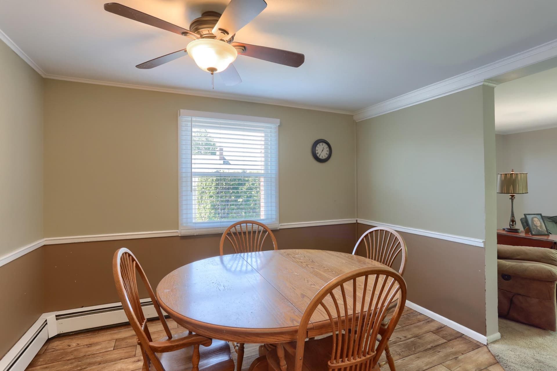 530 E Rosebud Road photo 7