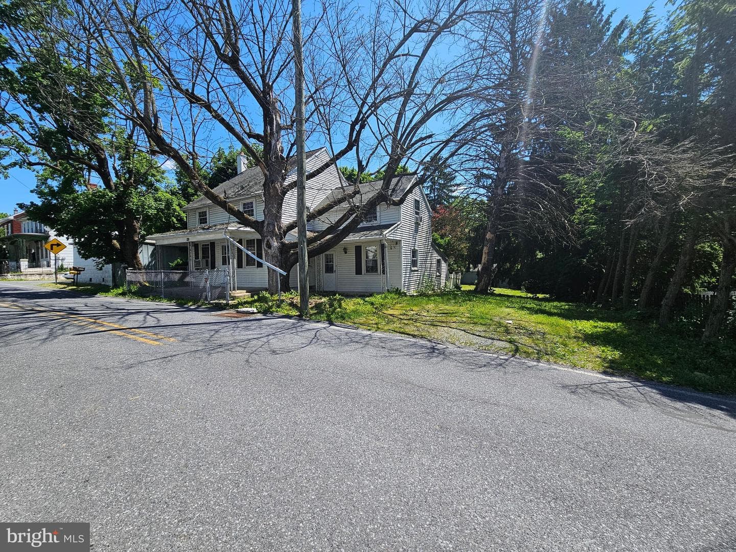 902 Miller Street photo 25