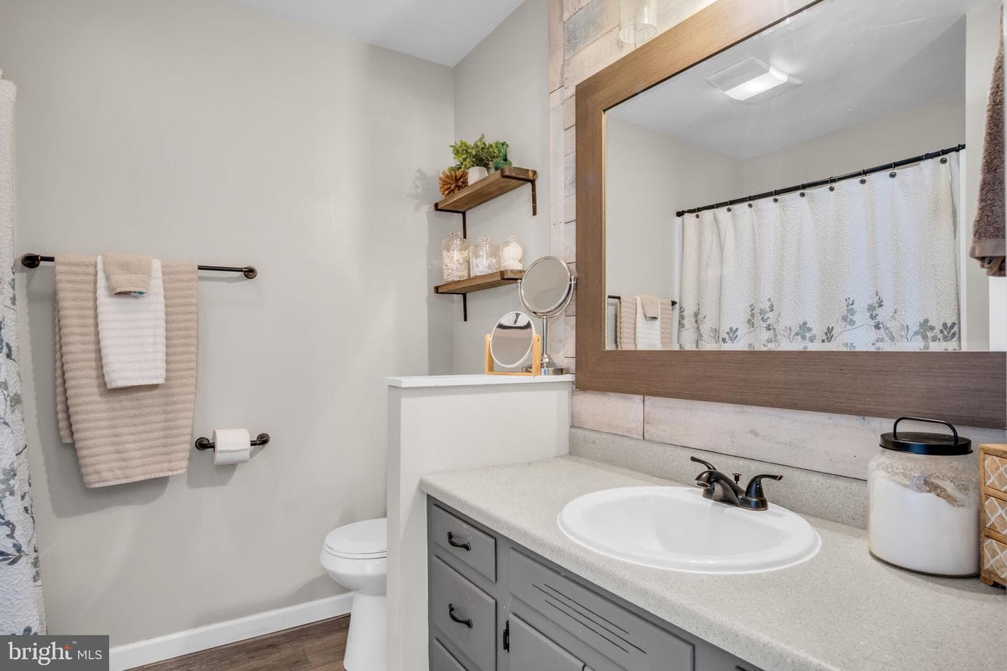 2181 Long Lane photo 29
