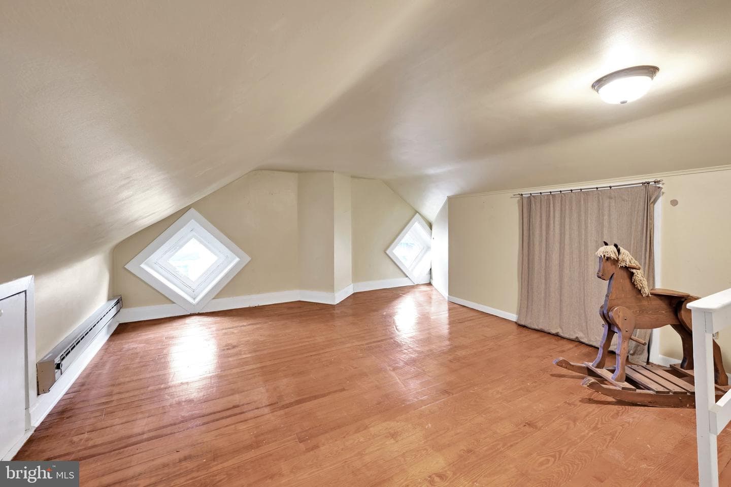 354 Boyd Street photo 15