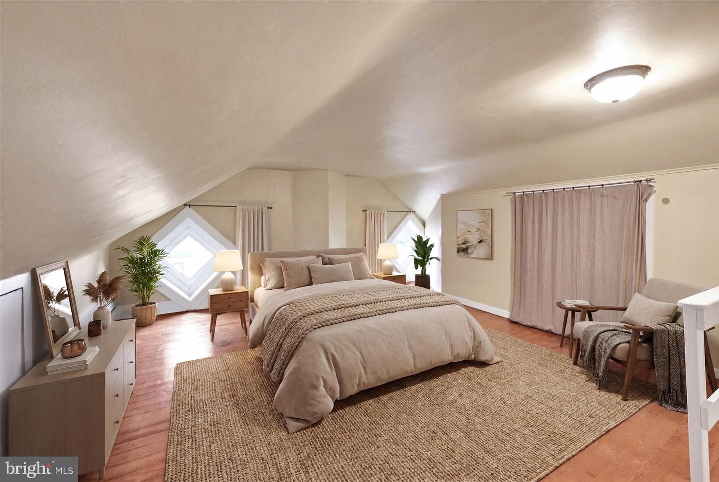 354 Boyd Street photo 16