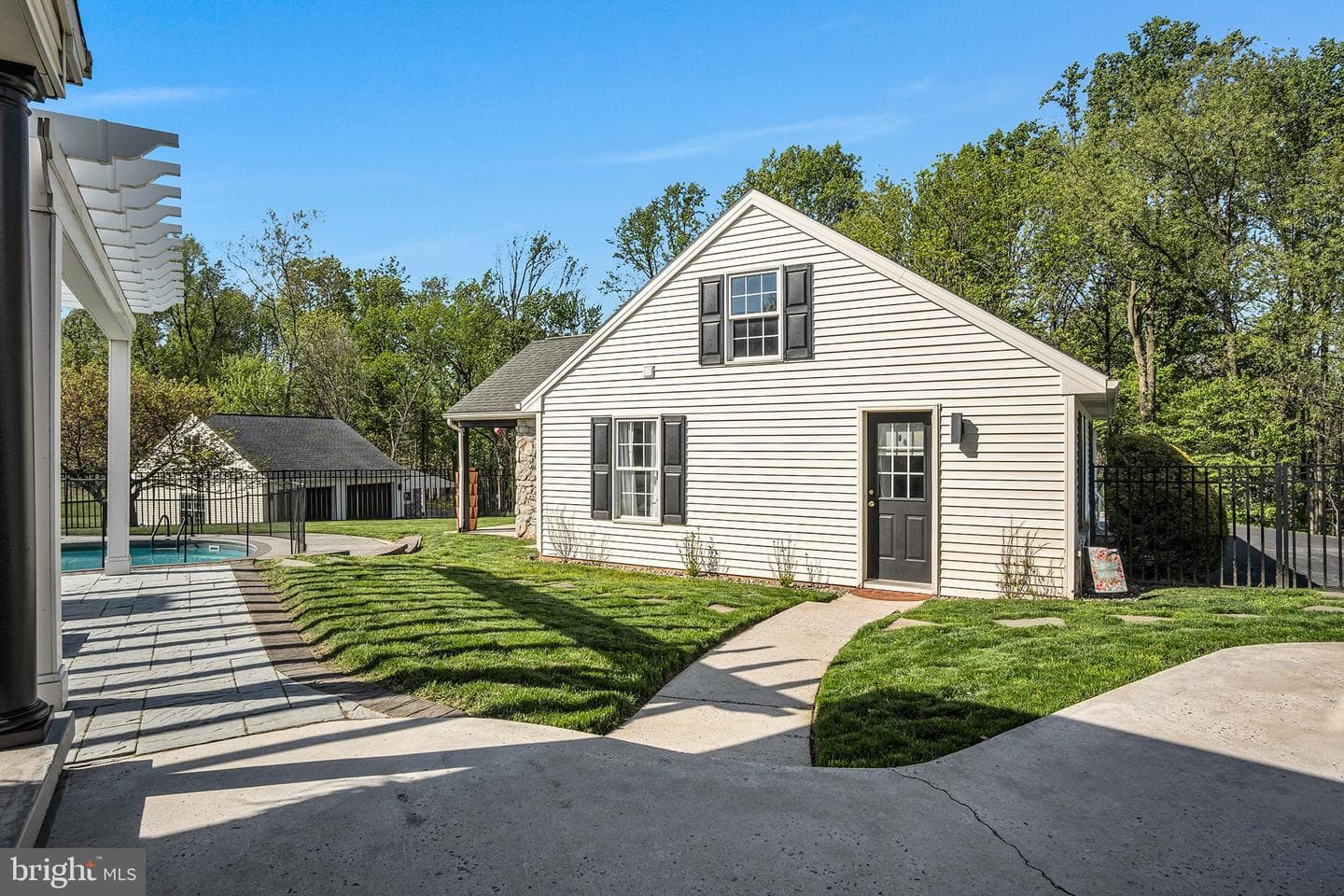 95 Laurel Lane photo 50