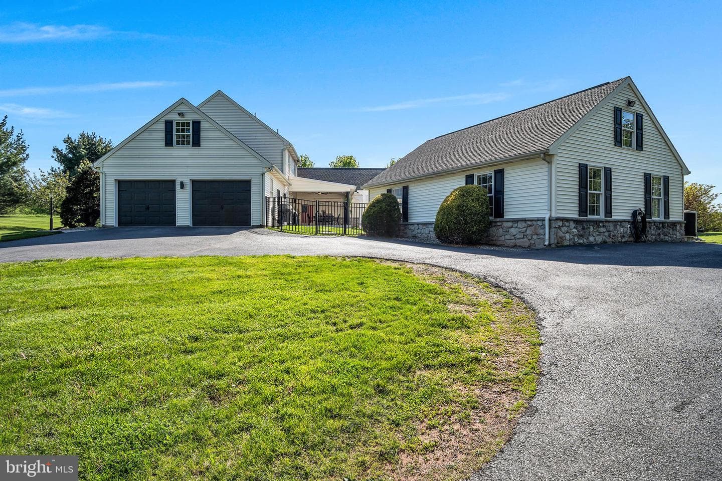 95 Laurel Lane photo 62