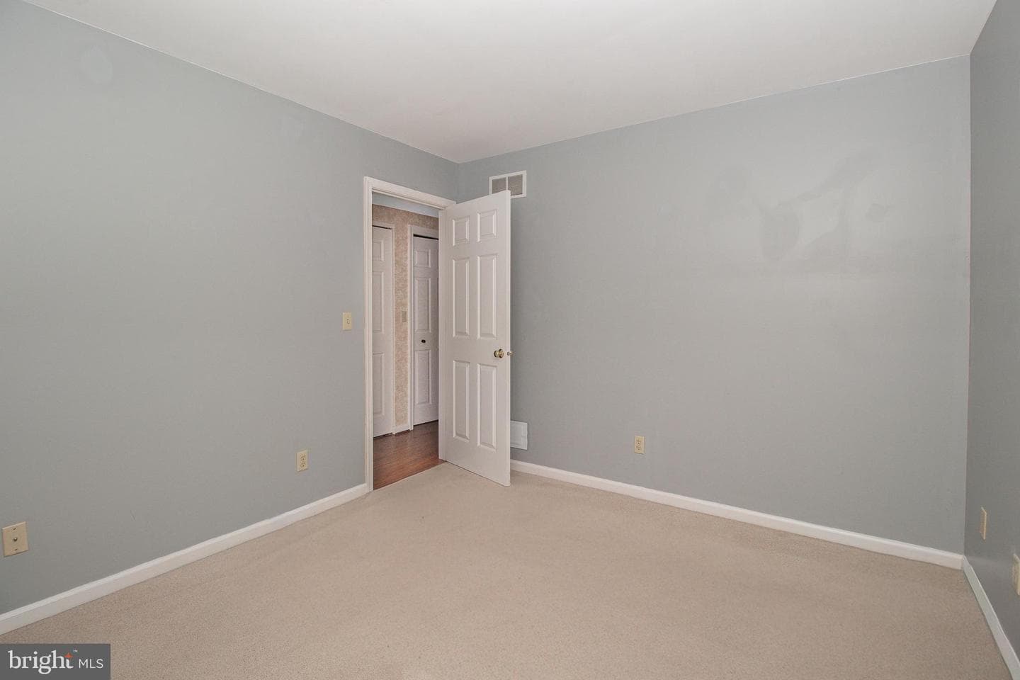 7 Southfield Road photo 18