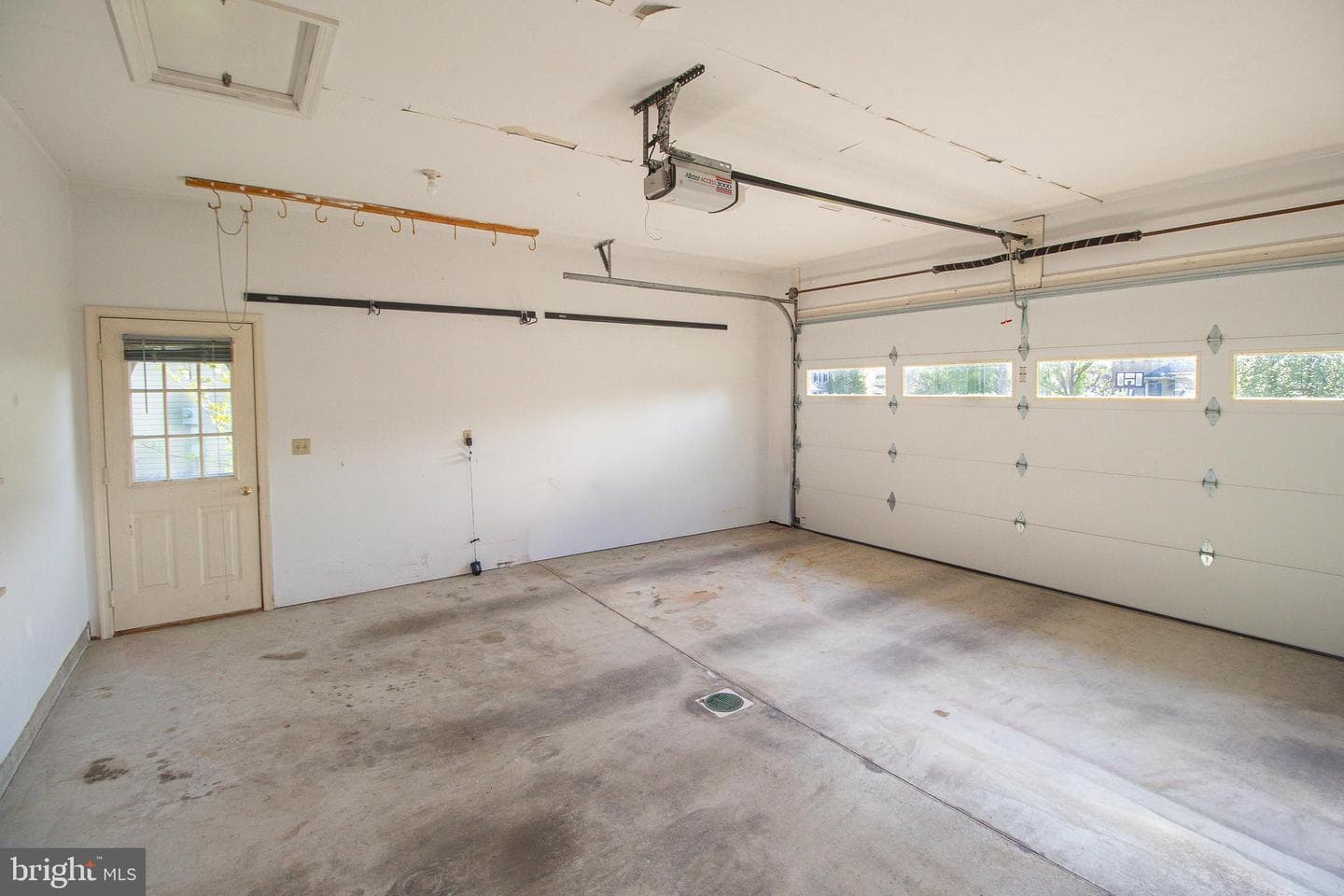 7 Southfield Road photo 32