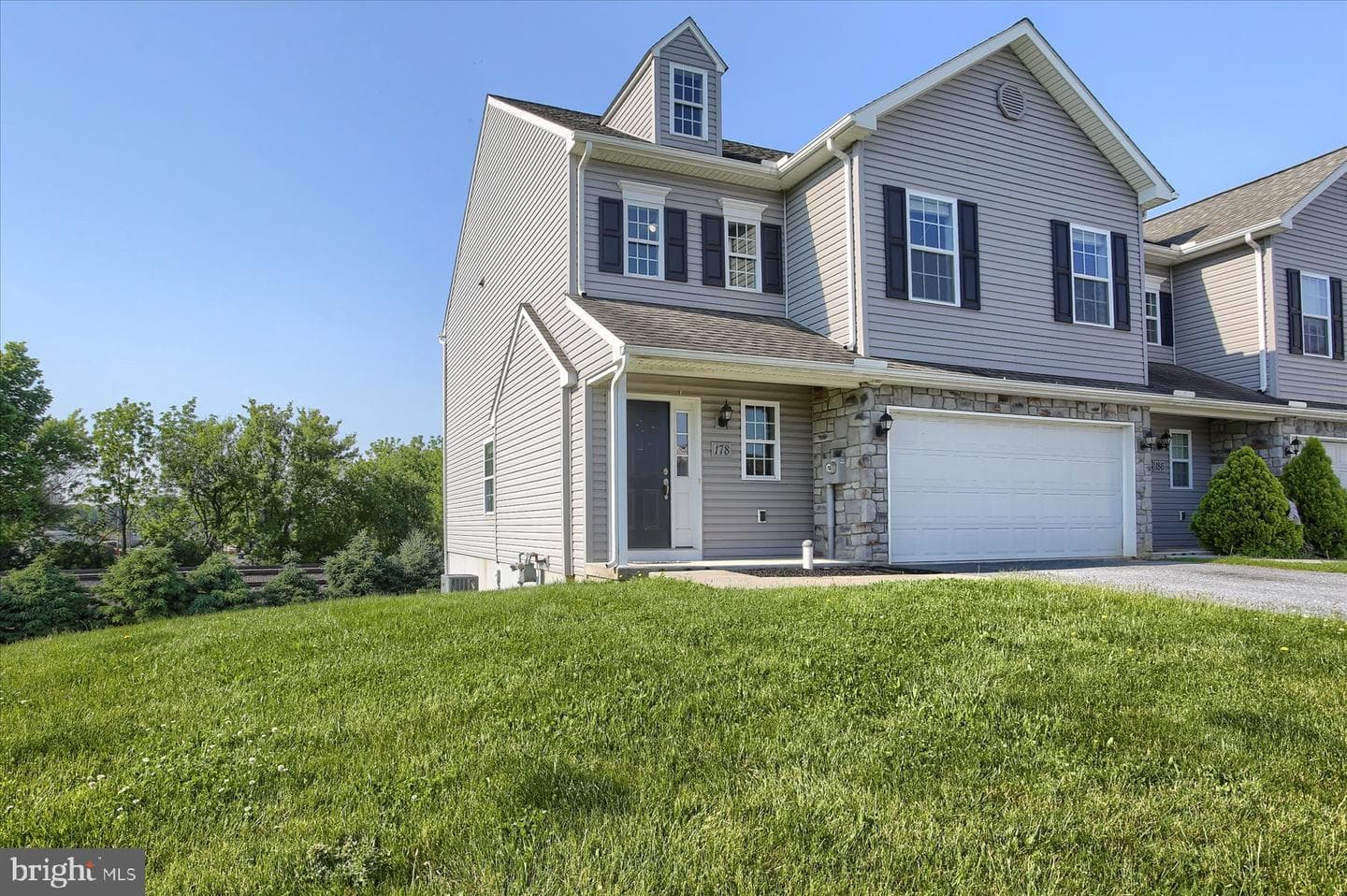 178 Braeburn Way, Palmyra