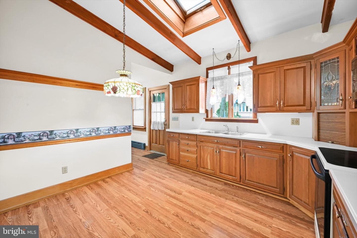 194 Walnut Street photo 13