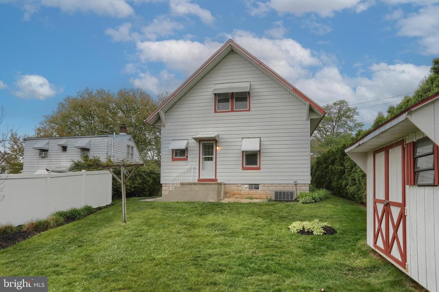 303 S 12th Street photo 29