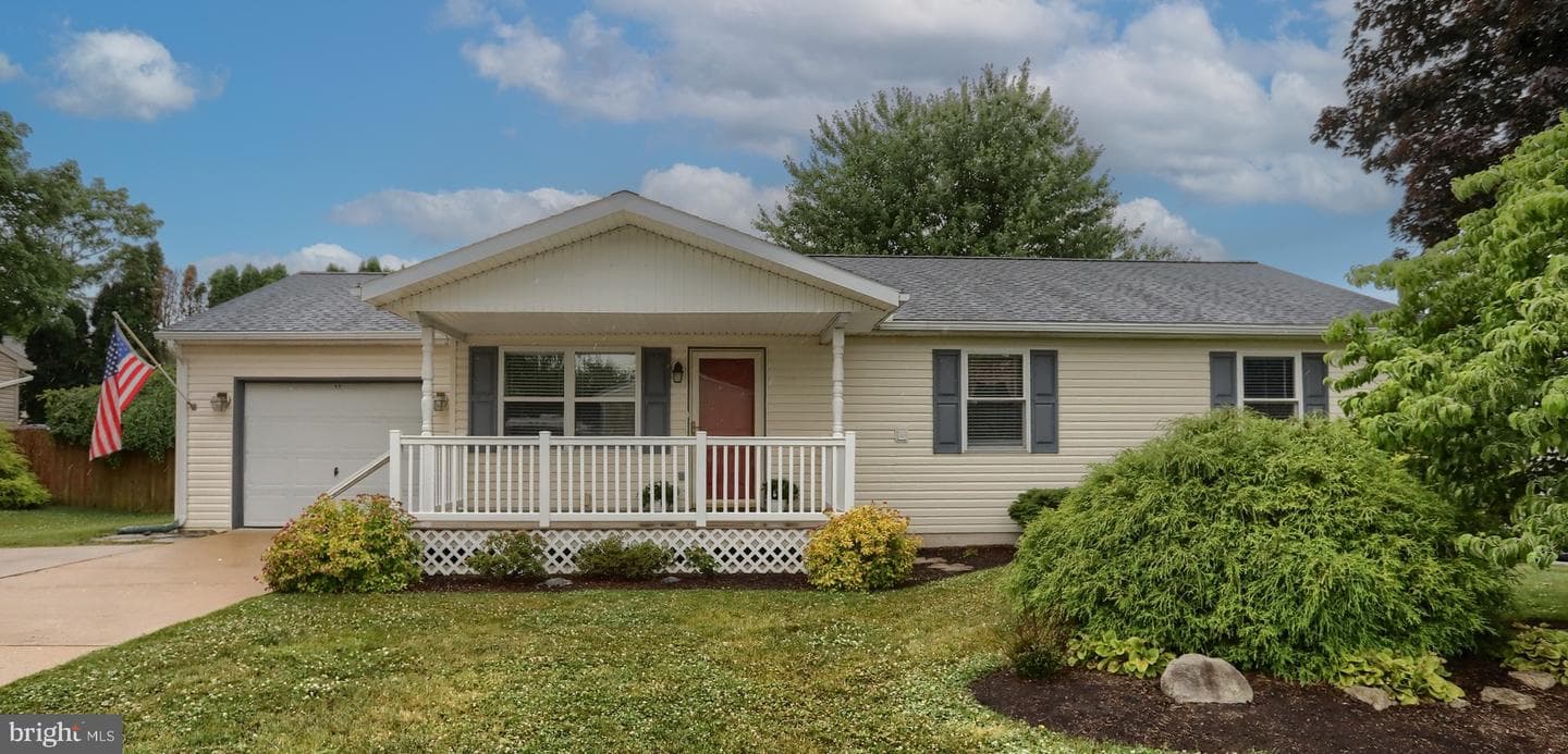 607 Henry Houck Lane, Lebanon