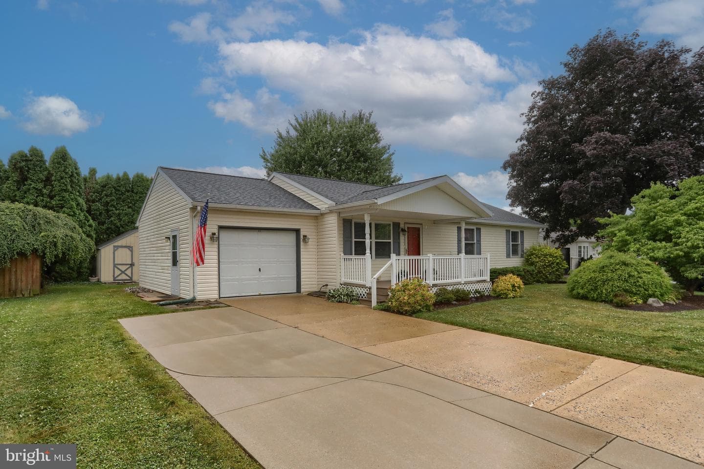 607 Henry Houck Lane photo 3