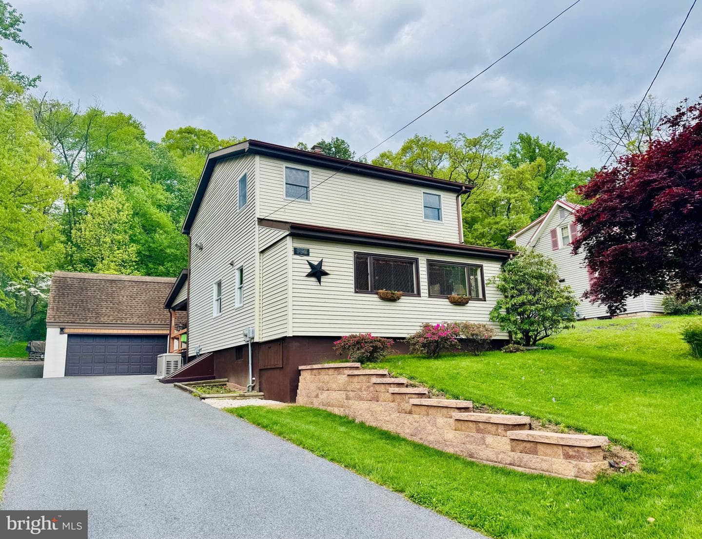 990 Mount Wilson Road