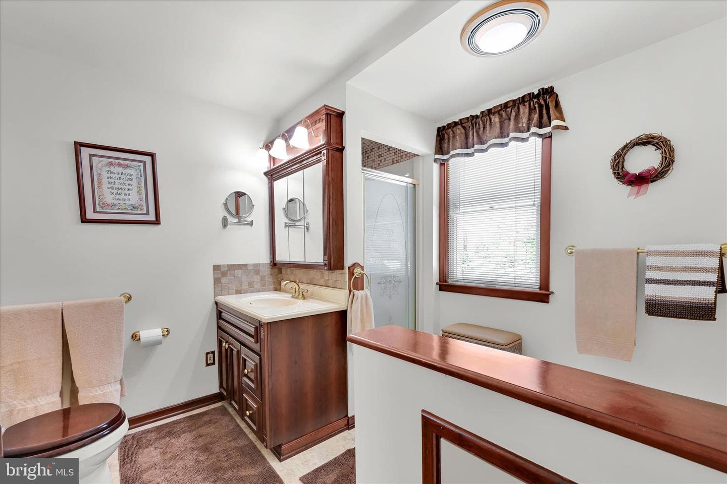 990 Mount Wilson Road photo 30