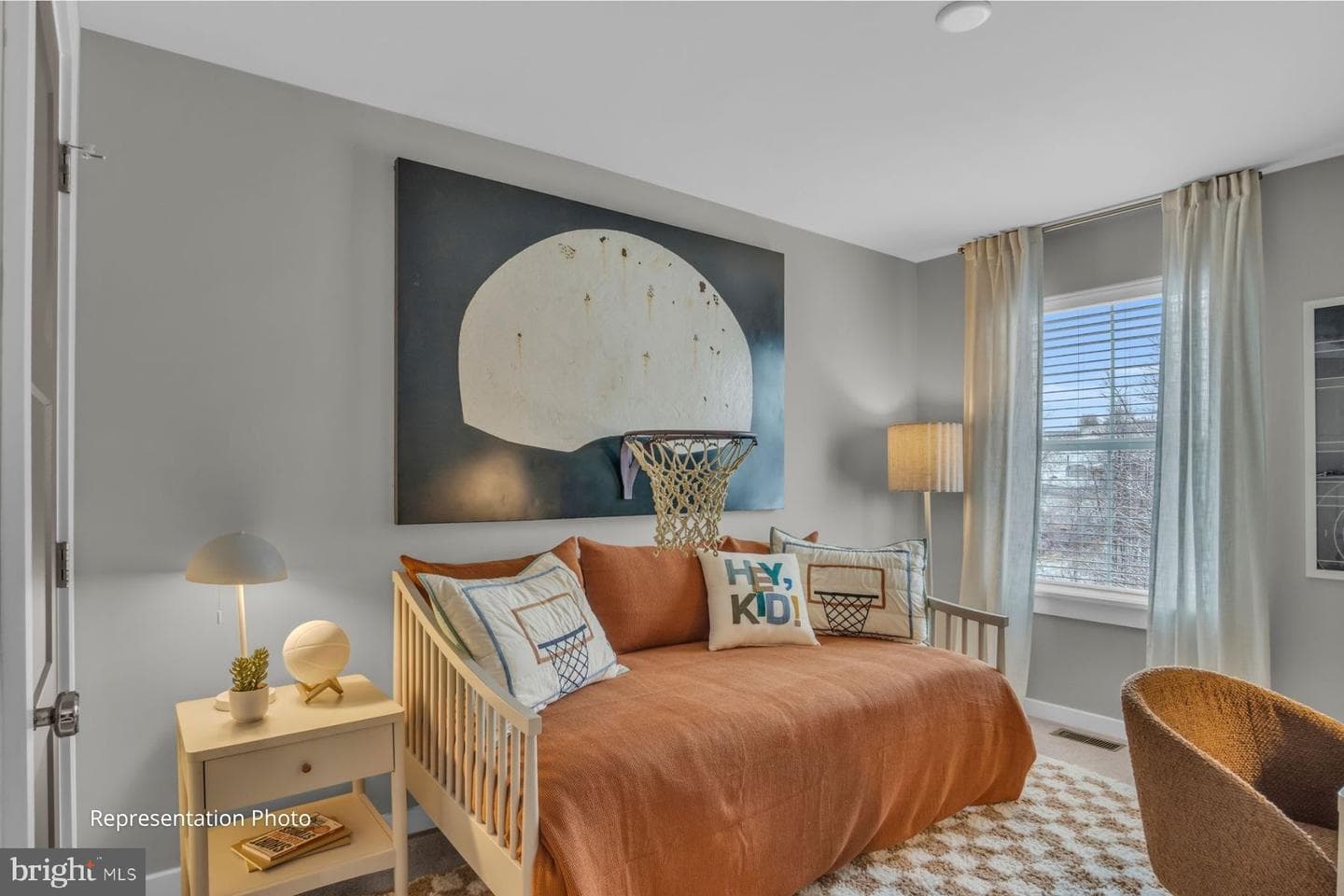 310 Flora Boulevard photo 6