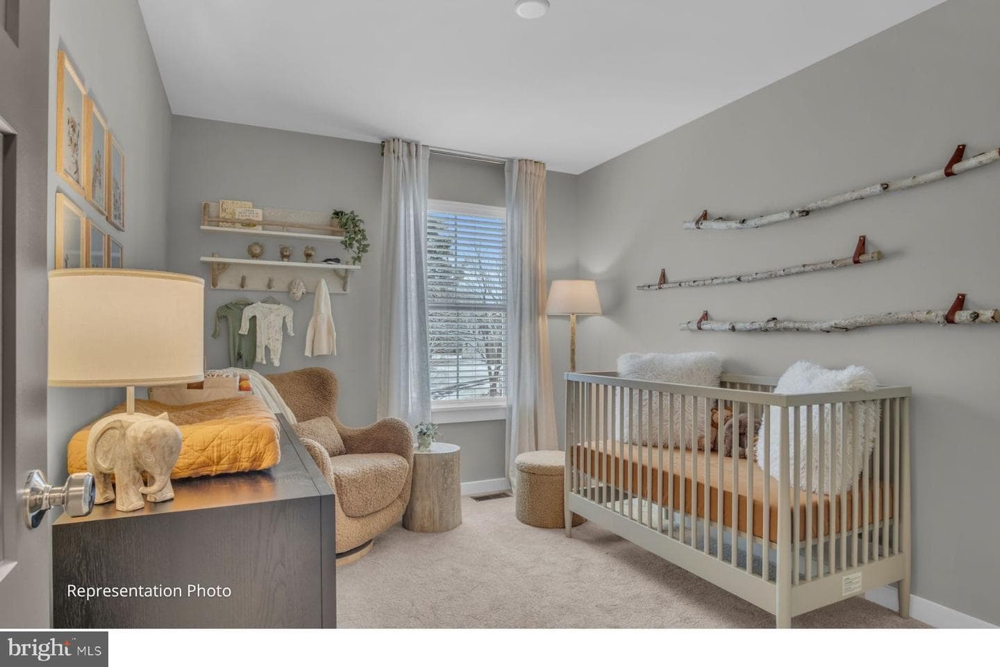 310 Flora Boulevard photo 8