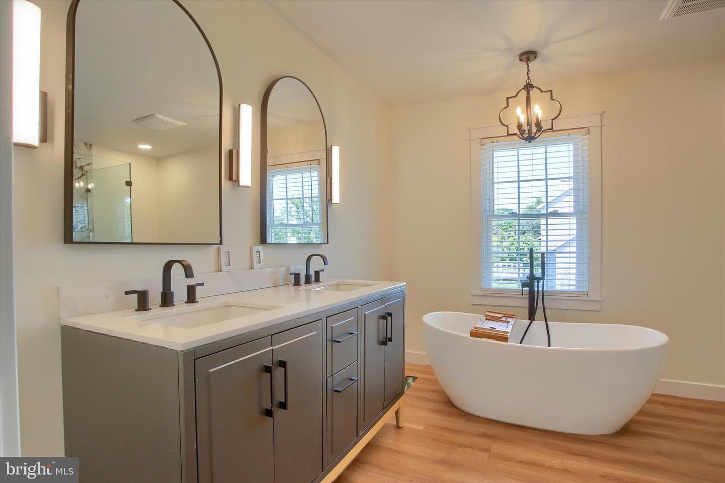 11 Wheatstone Drive photo 24