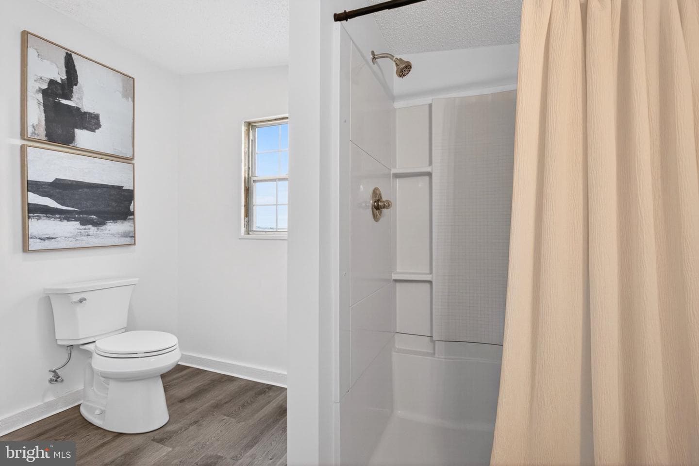 684 W Cedar Street photo 21