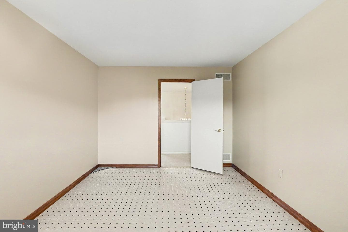 18 Palm Lane photo 22