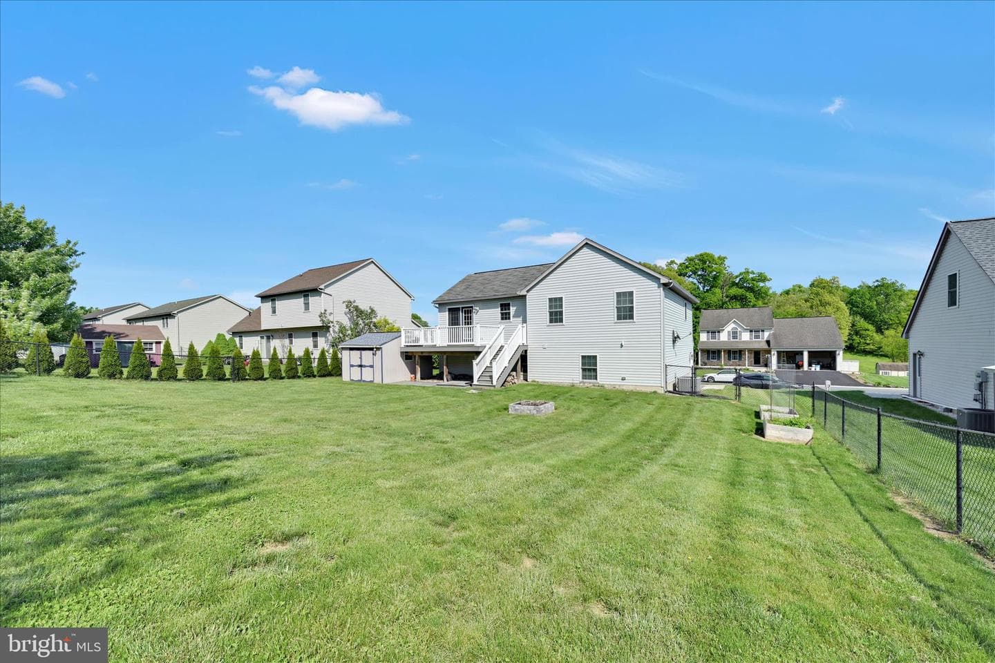 1535 Sholly Avenue photo 33