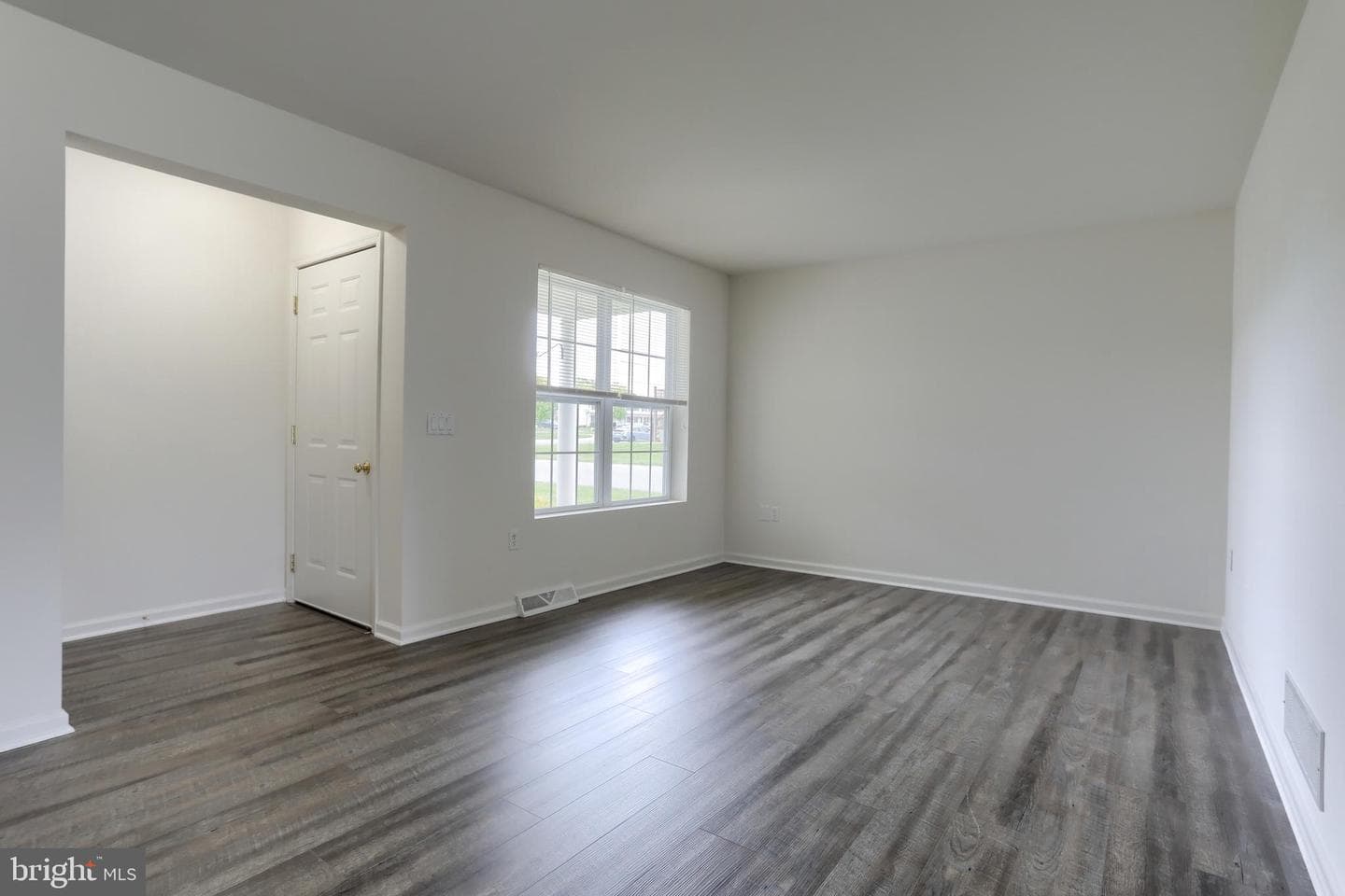 2128 Penn Street photo 3