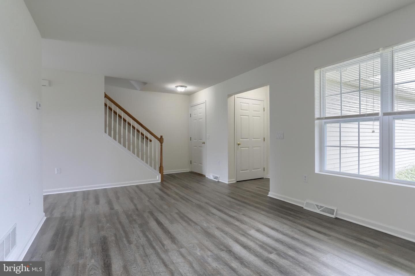 2128 Penn Street photo 4