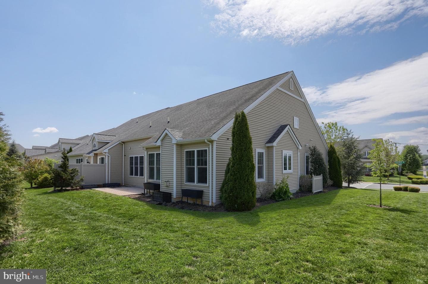 103 Windermere Dr photo 31