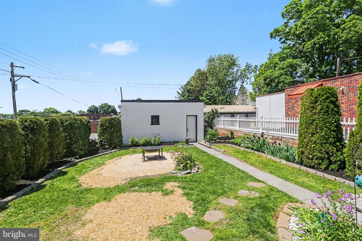 241 S 6th Street photo 28