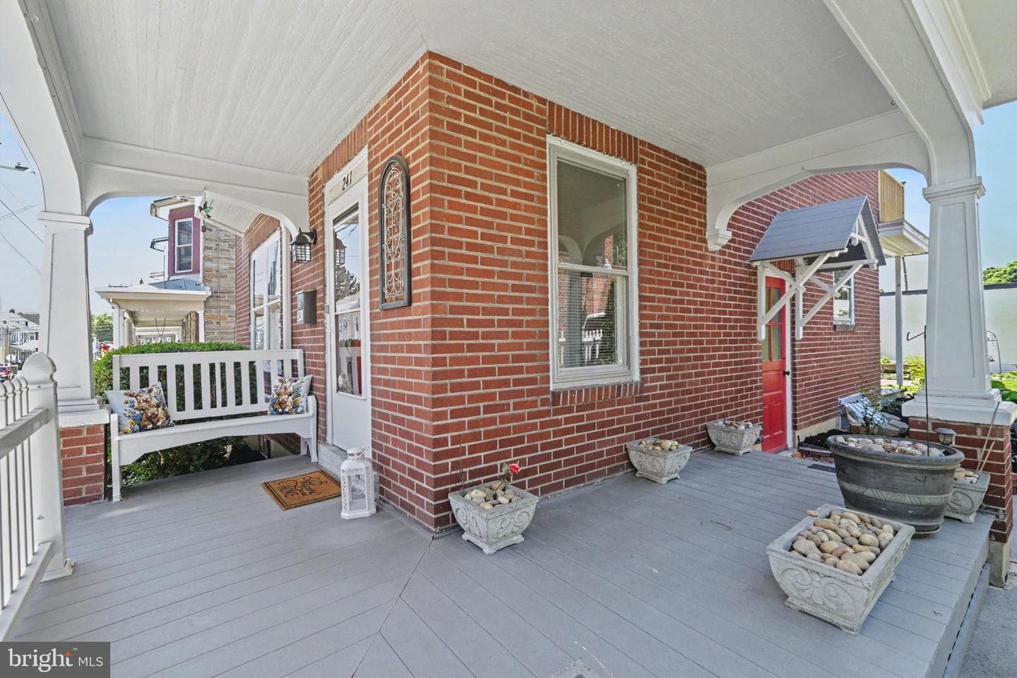 241 S 6th Street photo 3