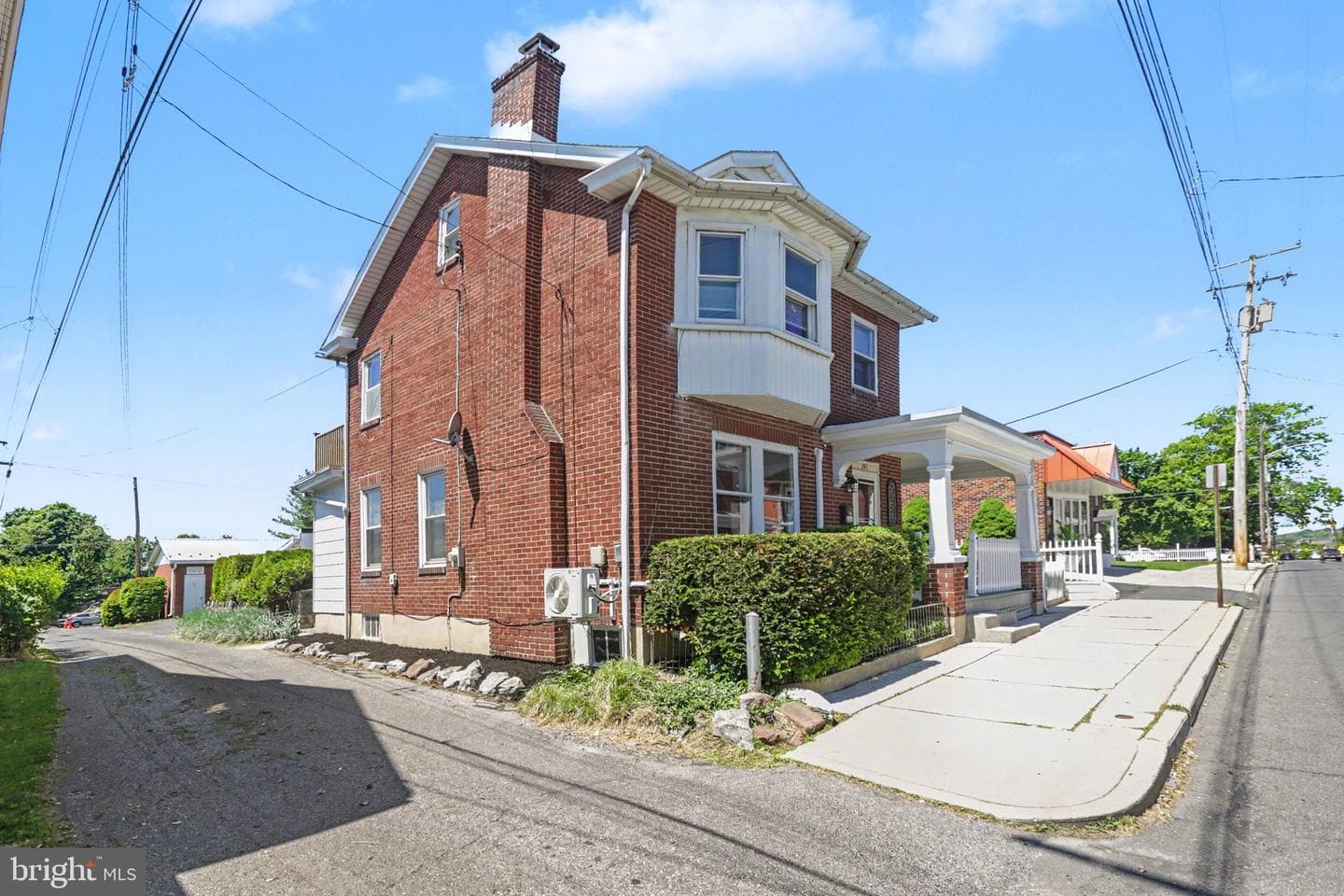 241 S 6th Street photo 31