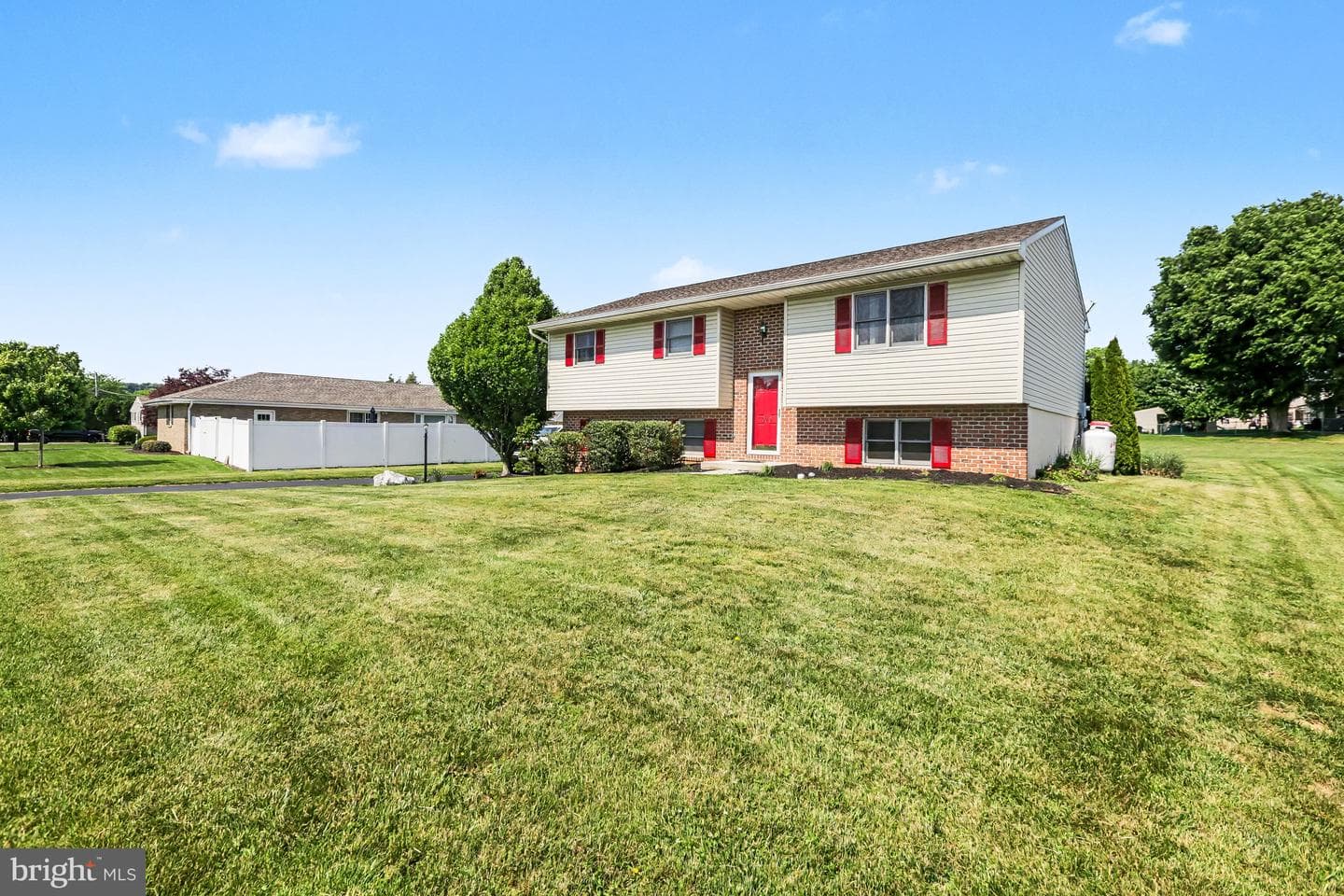 212 Brunswick Lane photo 2