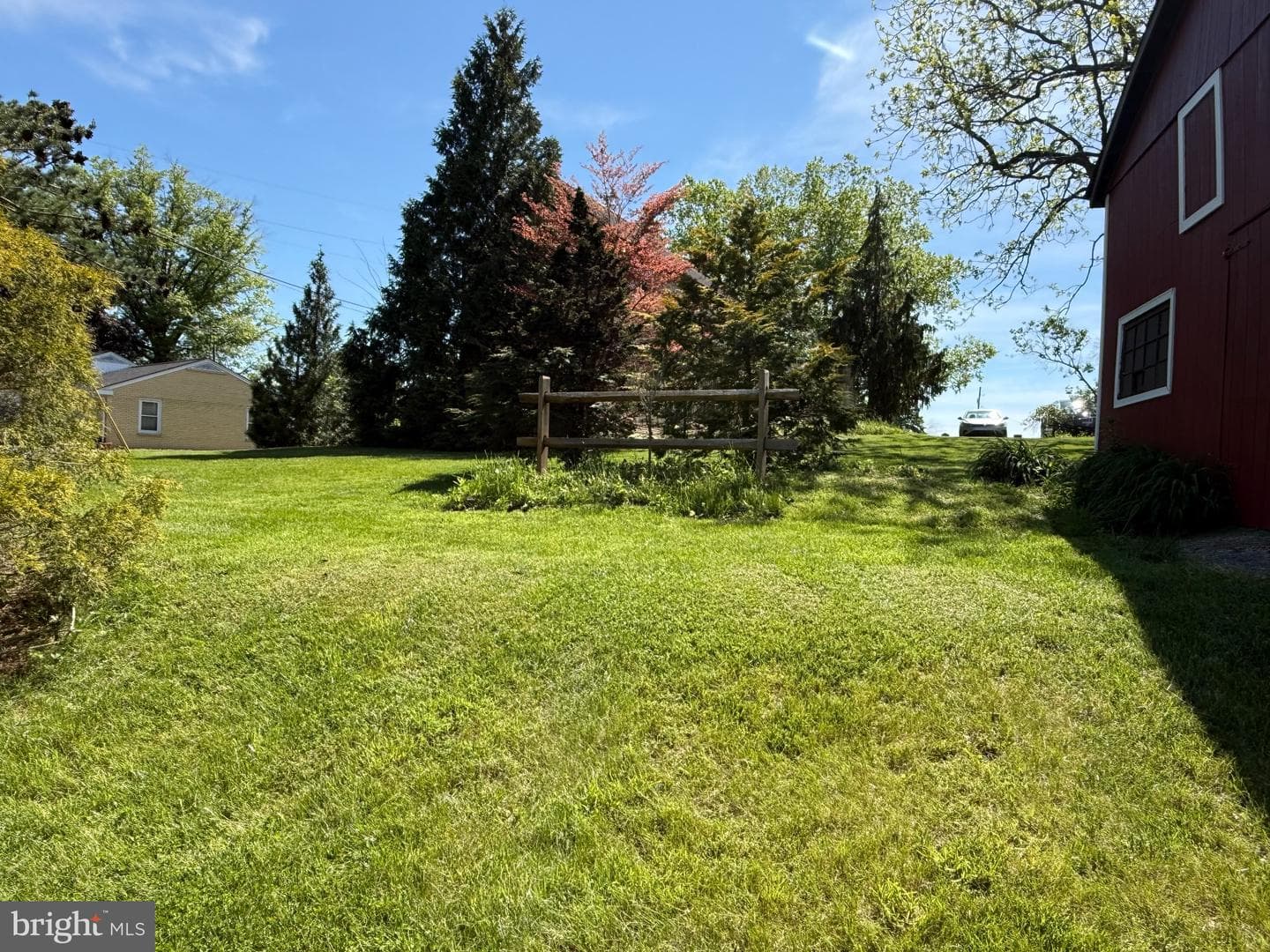 301 Ebenezer Road photo 36
