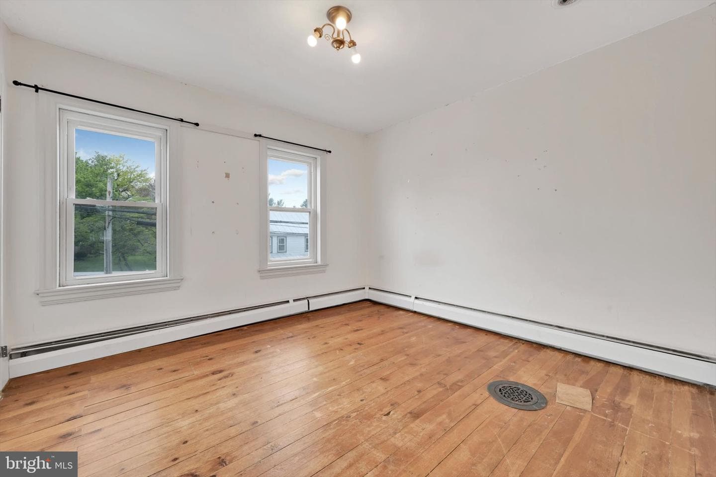 32 N Lancaster Street photo 16