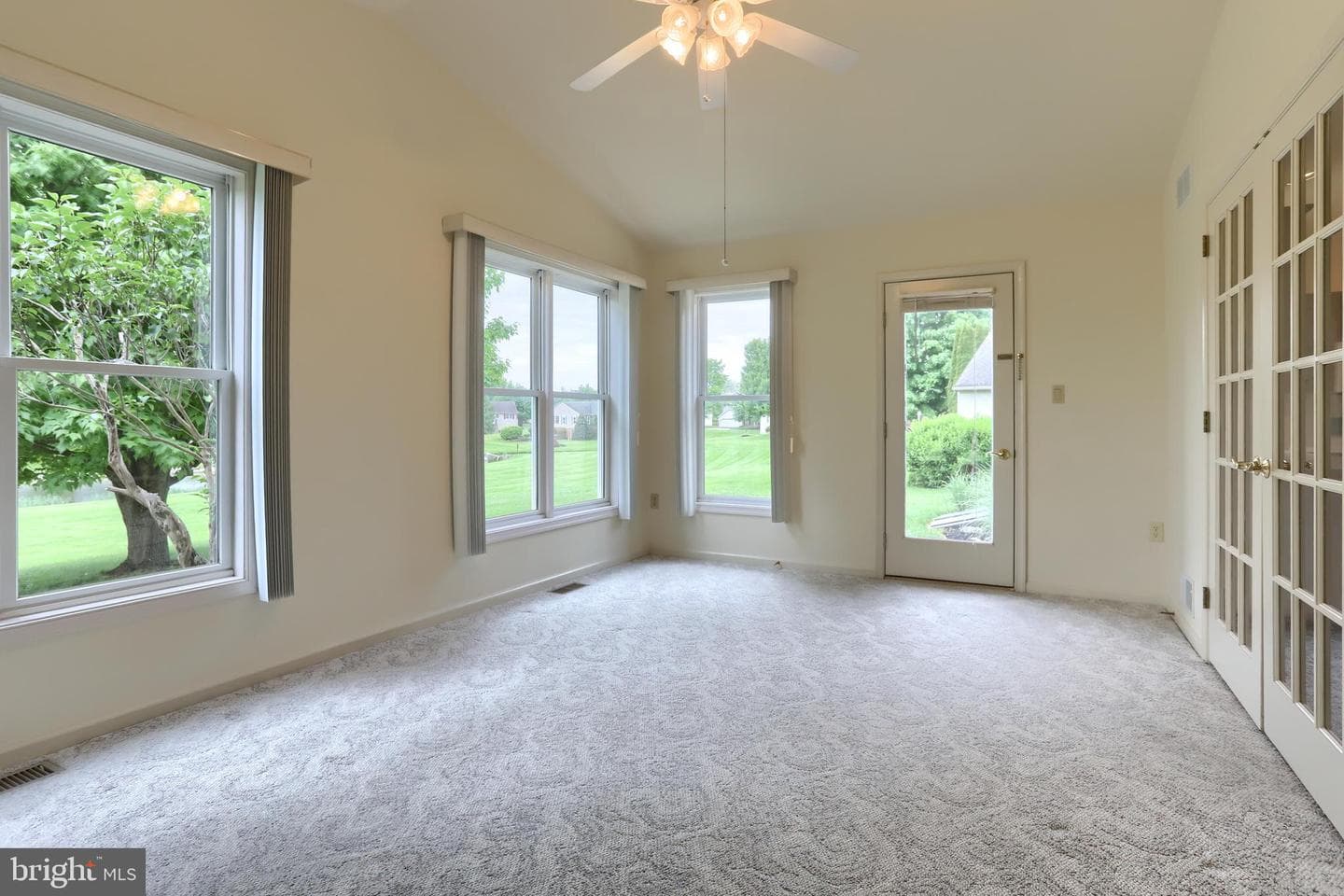 49 Springhouse Drive photo 17