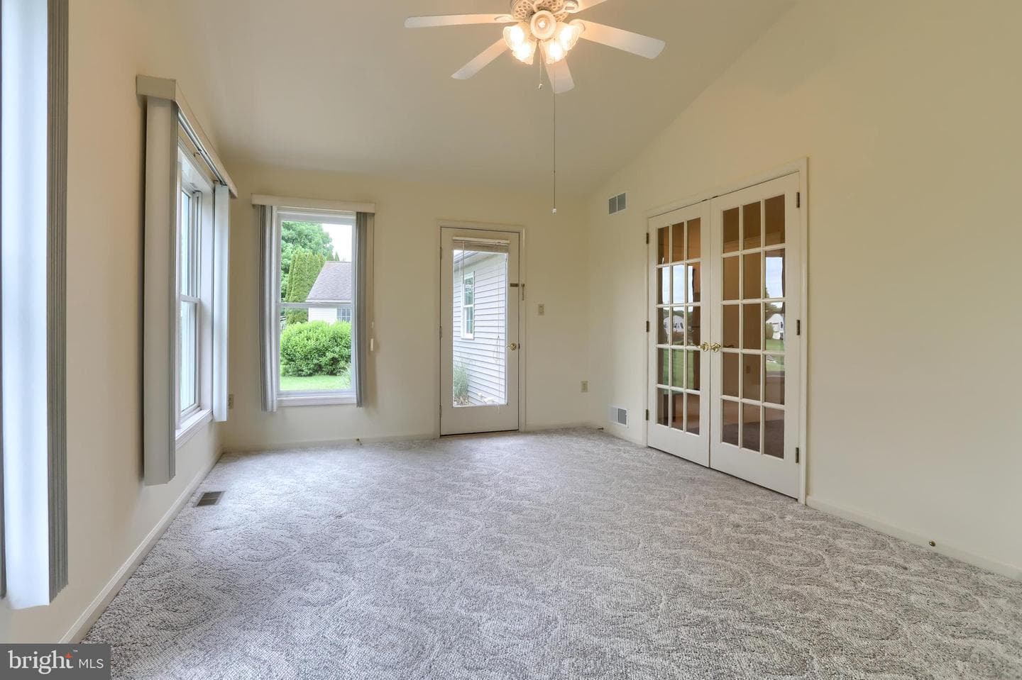 49 Springhouse Drive photo 20