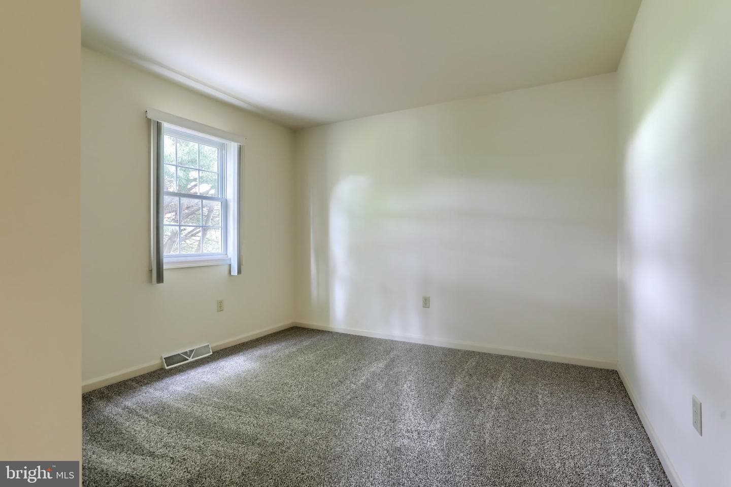49 Springhouse Drive photo 30