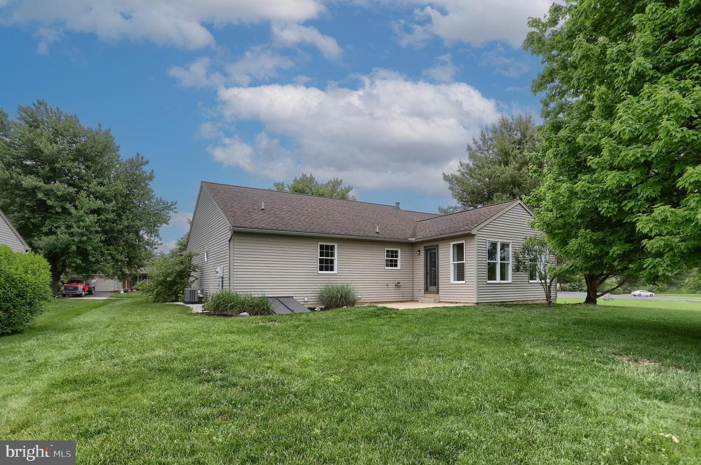 49 Springhouse Drive photo 38