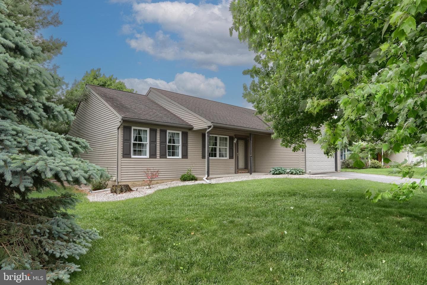 49 Springhouse Drive photo 5