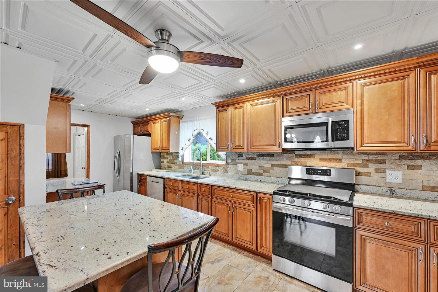 2113 Water Street photo 4