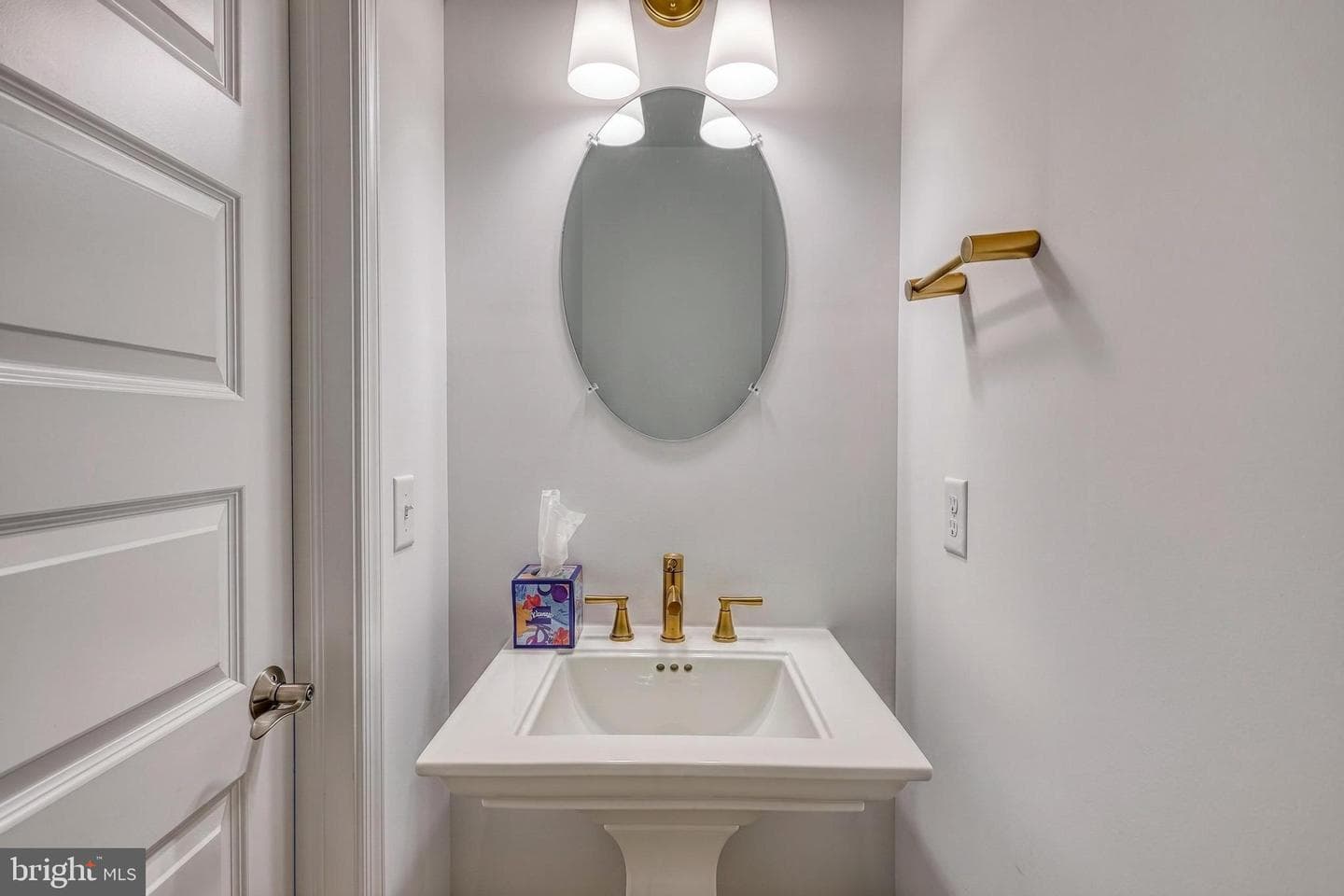 1549 Cambridge Drive photo 34