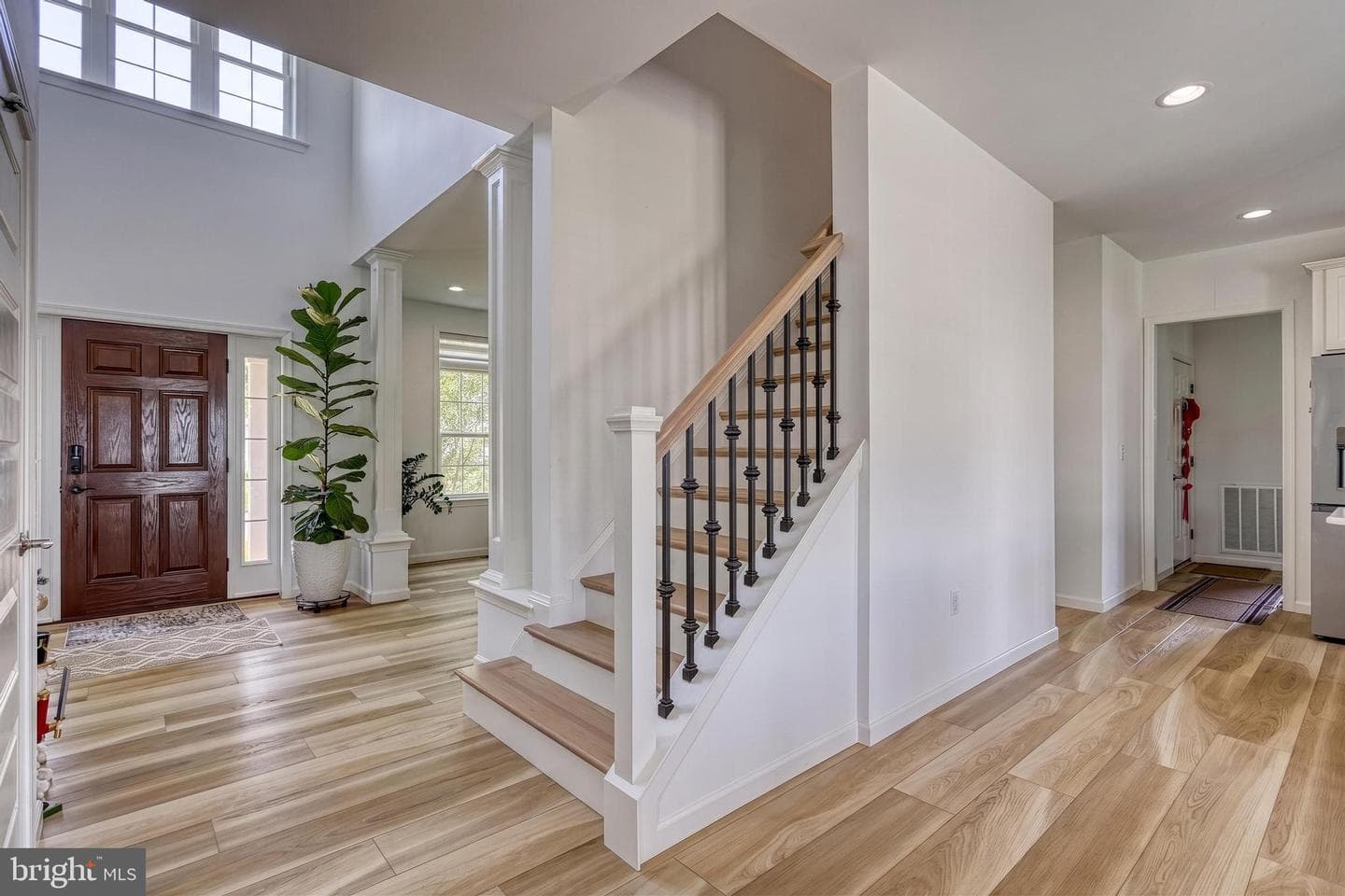 1549 Cambridge Drive photo 35