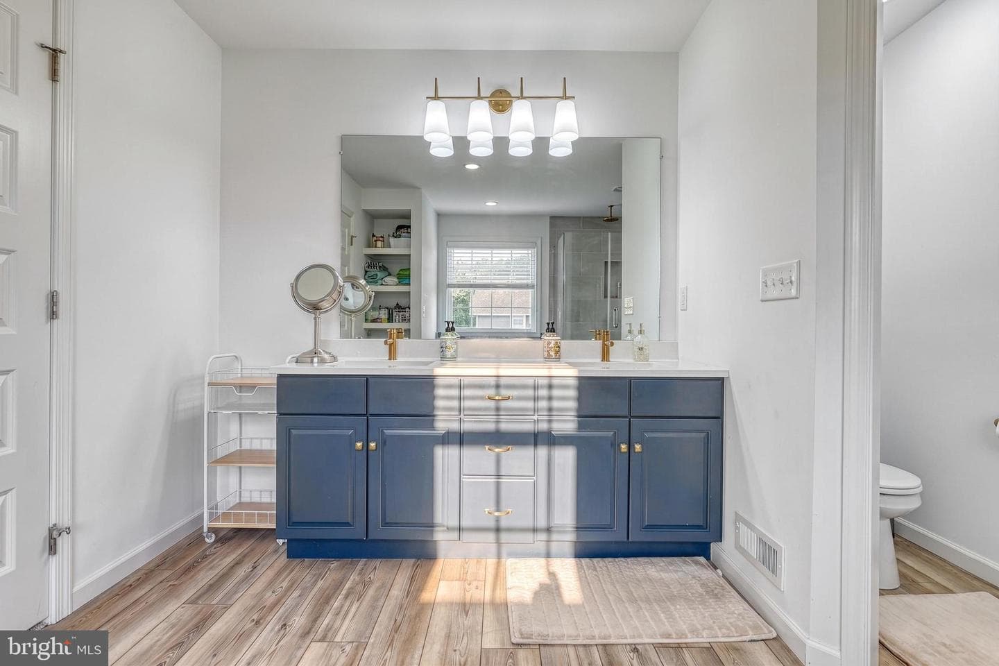 1549 Cambridge Drive photo 44