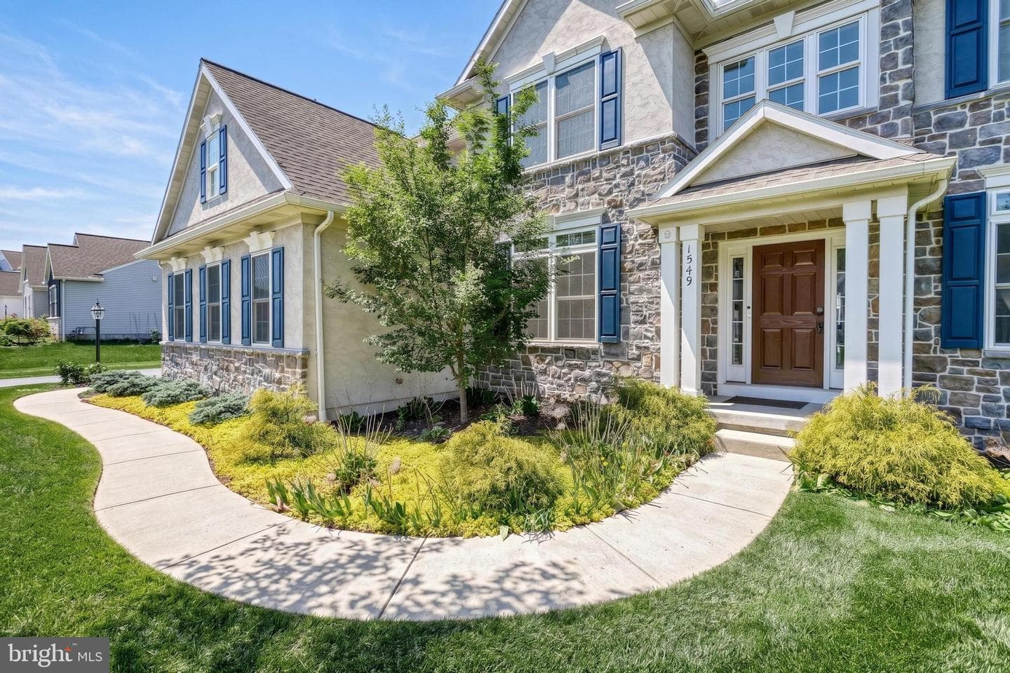 1549 Cambridge Drive photo 8