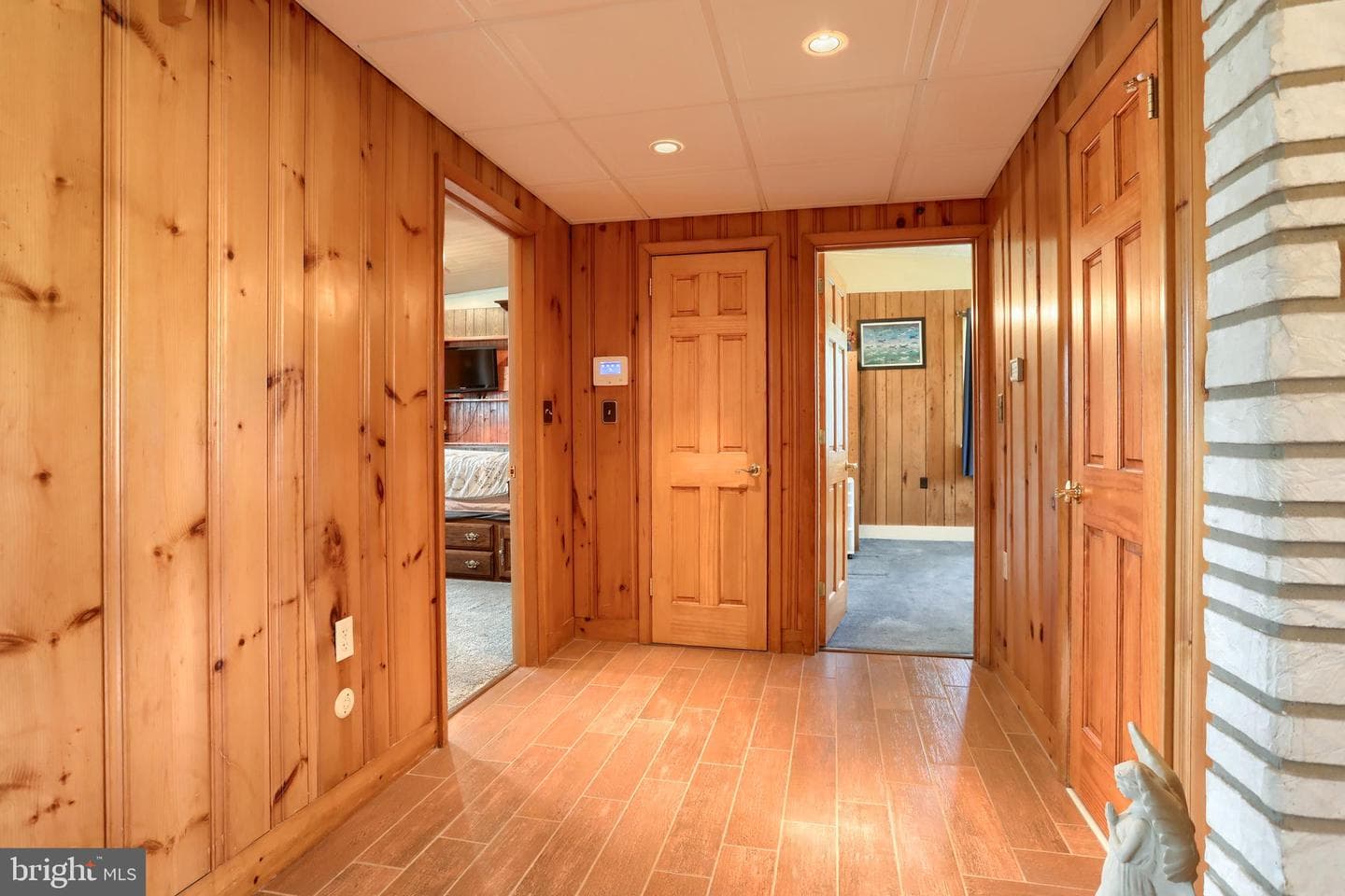 535 E Kercher Avenue photo 25