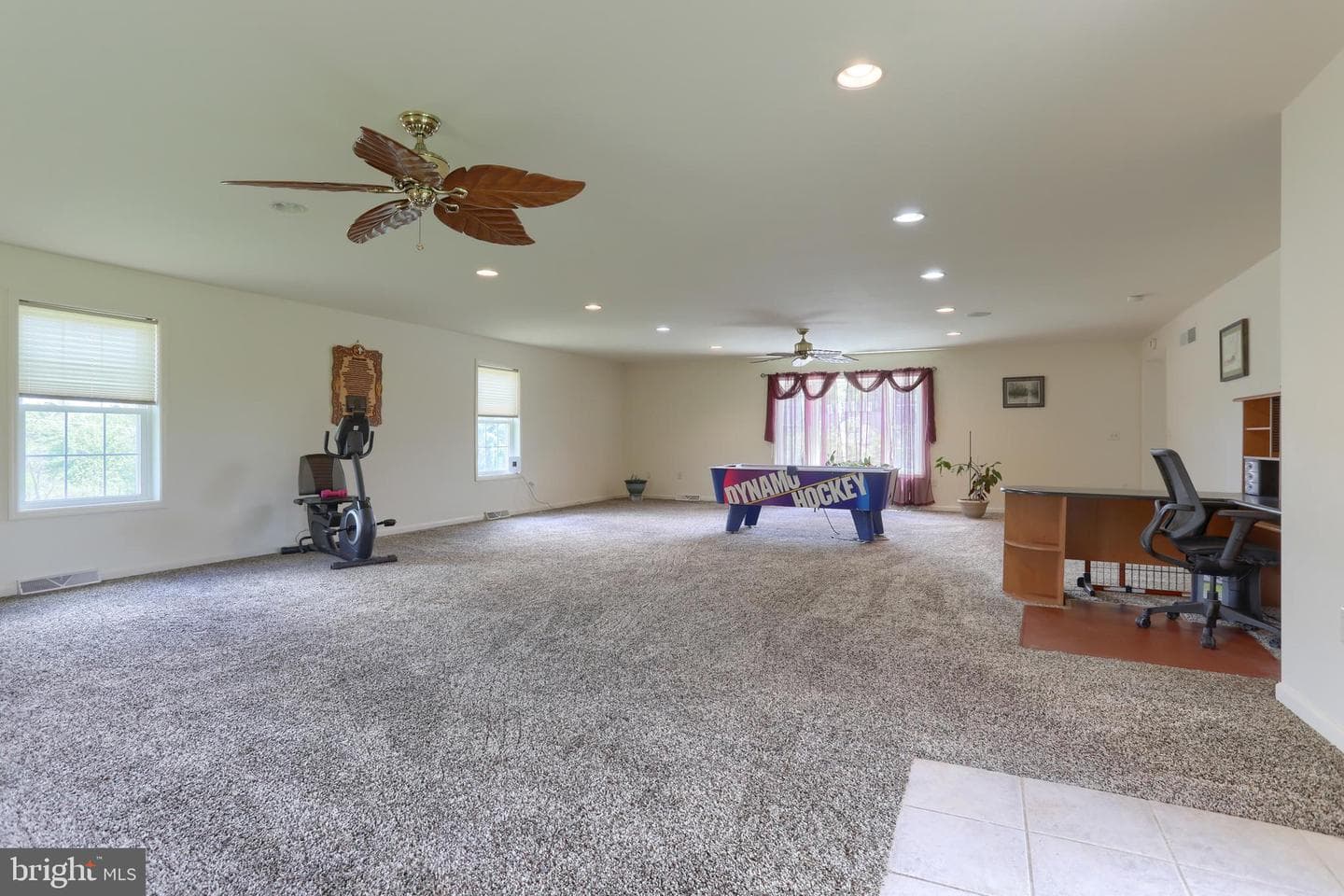 535 E Kercher Avenue photo 33