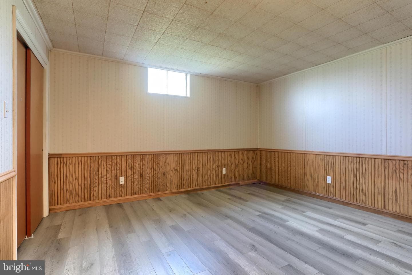 535 E Kercher Avenue photo 46