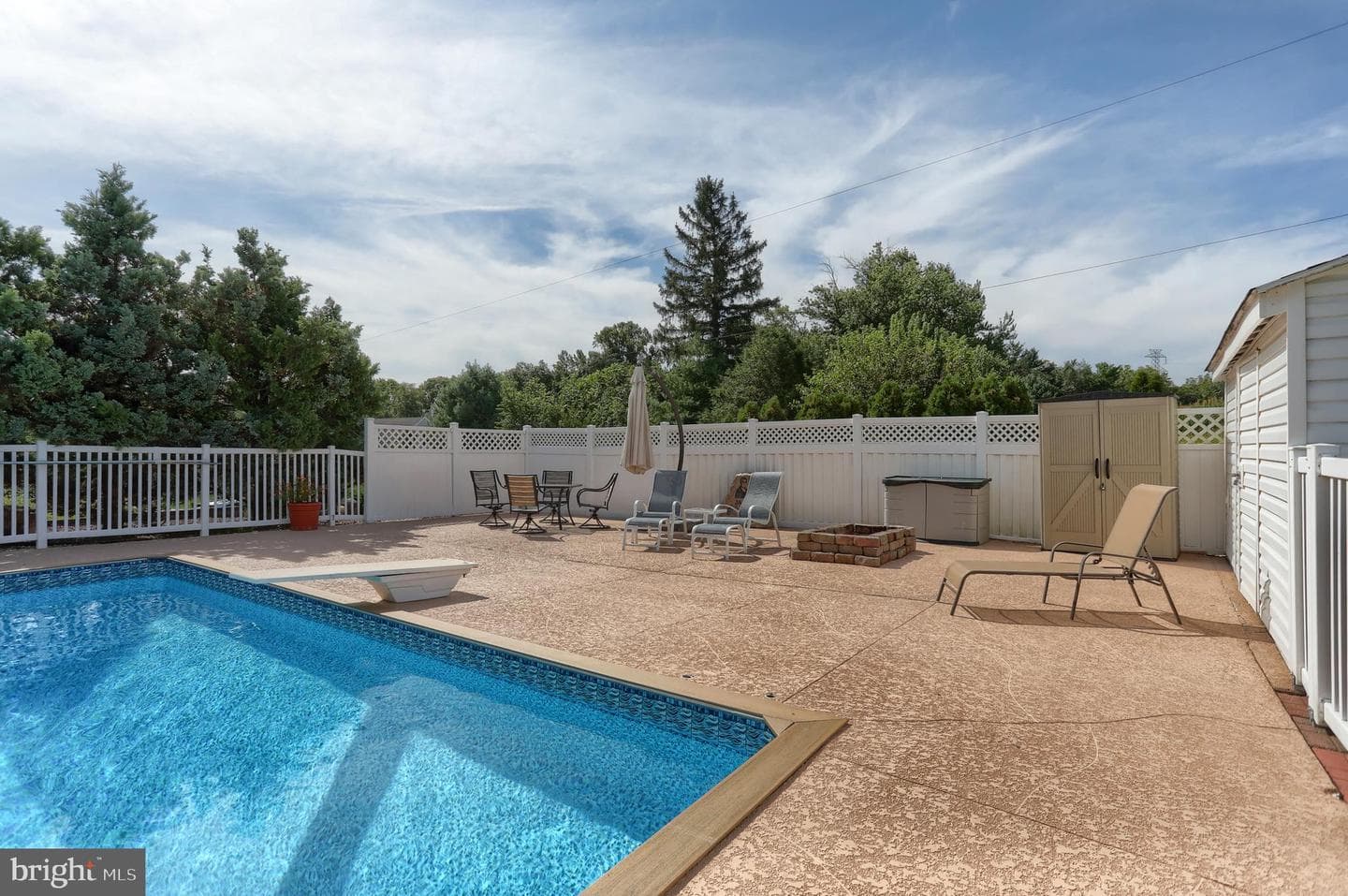 535 E Kercher Avenue photo 58