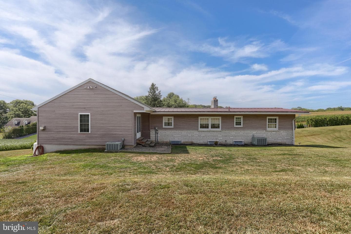 535 E Kercher Avenue photo 67