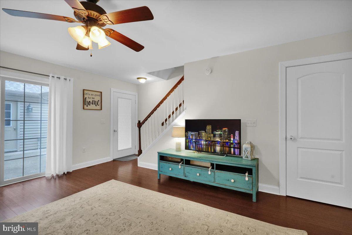 368 Granite Street photo 12