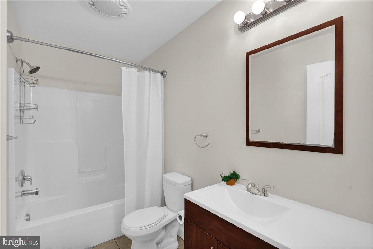 368 Granite Street photo 20