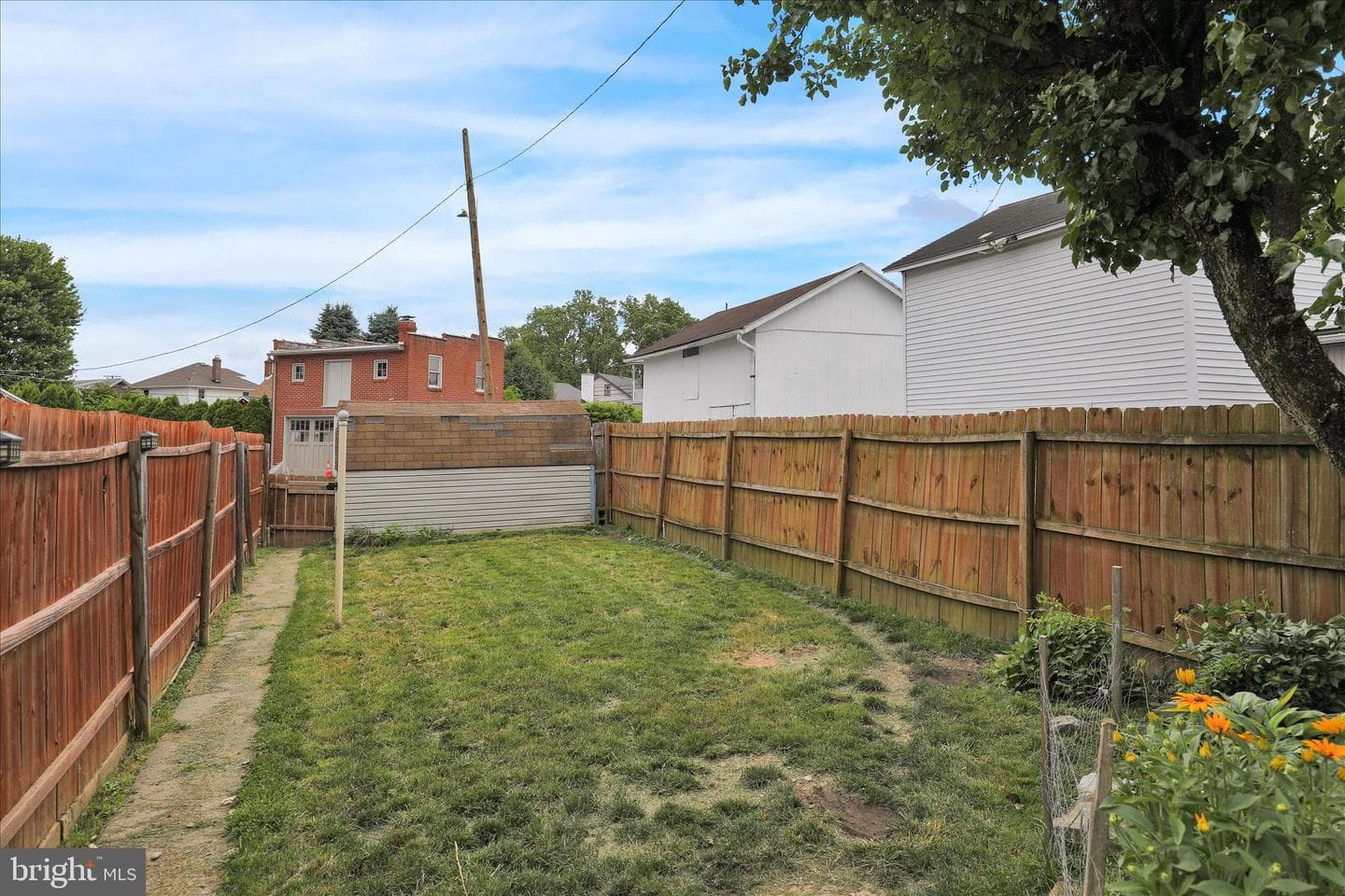 720 N Hanover Street photo 32