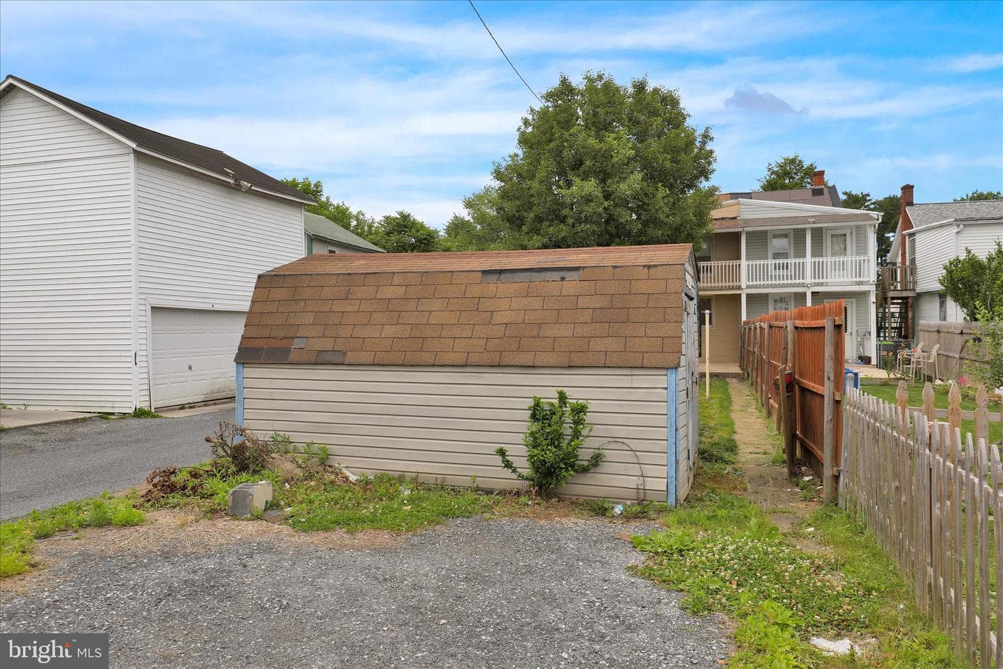720 N Hanover Street photo 33